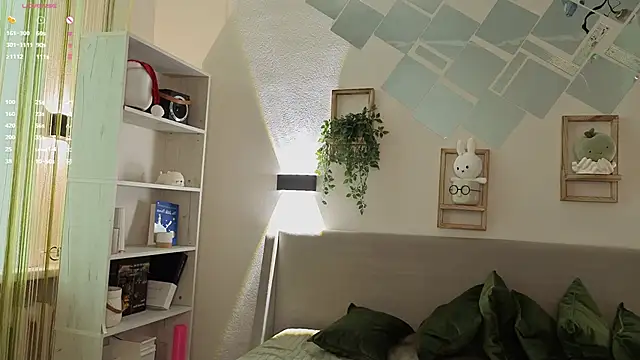 EvaSolisv is live now
