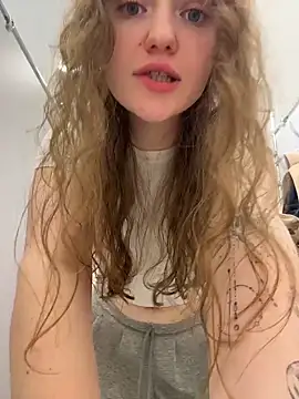 RussianWoman is live now