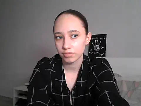 DarkMirel is live now