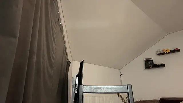 JoellaGrode is live now