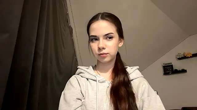 JoellaGrode is live now