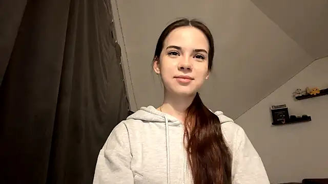 JoellaGrode is live now