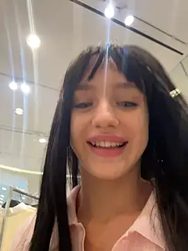 MiaTee is live now
