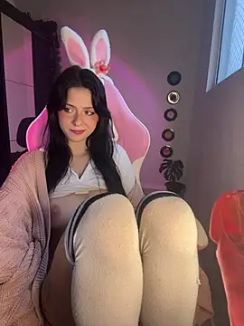 Alaskahosh is live now