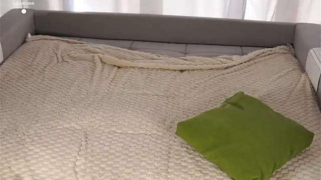KnittedGoo is live now