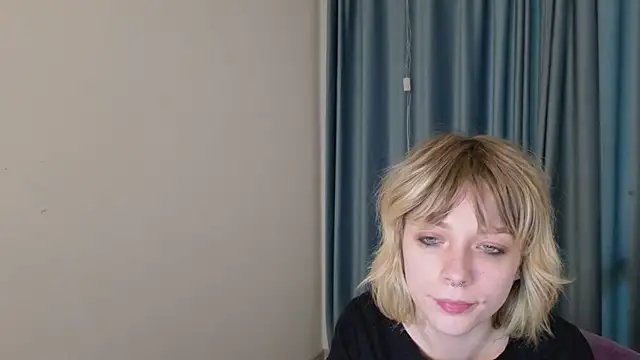 MollySally is live now