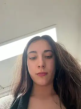 sexymelli18 is live now