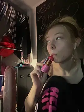 Spoilmedaddy732 is live now