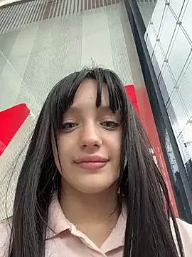 MiaTee is live now