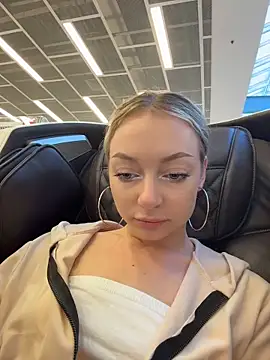 melissa_grr is live now