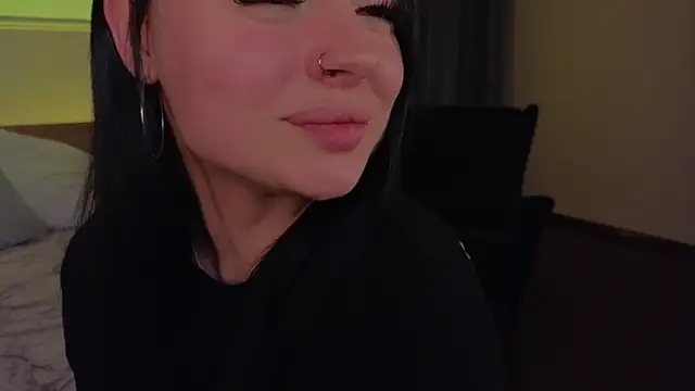 LisaaLiss is live now
