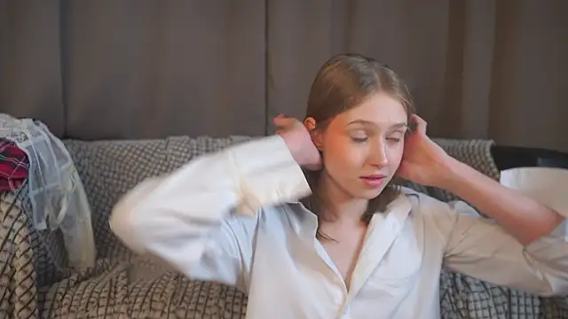 SaranBonzo is live now