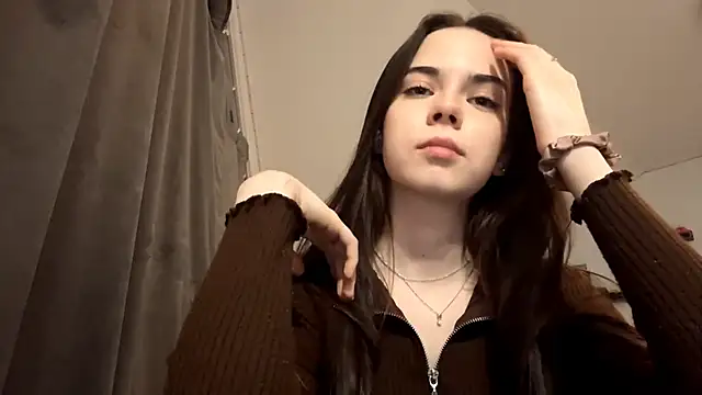 JoellaGrode is live now