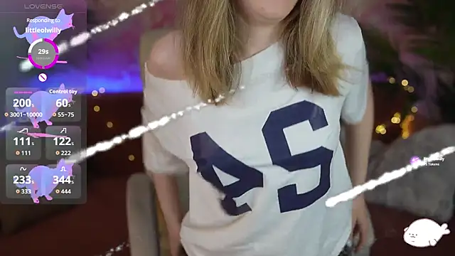 MariaMedow is live now