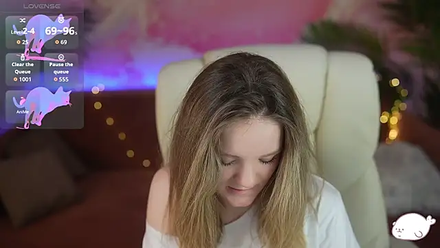 MariaMedow is live now