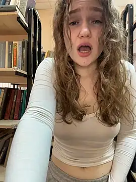 RussianWoman is live now