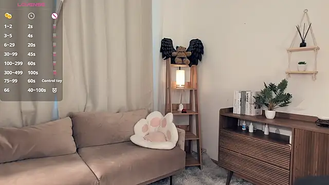 LaureMestler is live now