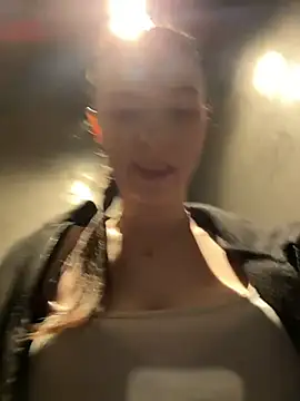 Ttixmila is live now