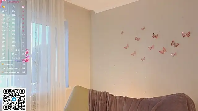 KristiGroune is live now