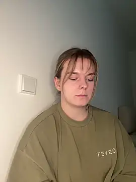 LisaFreierxx is live now
