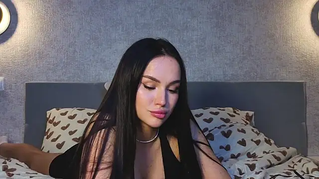 LushMirai is live now