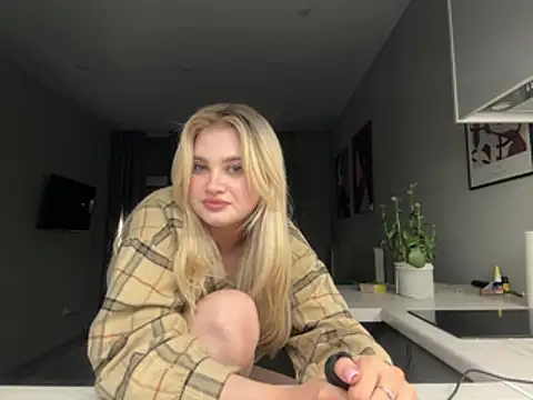 kirtova_ is live now