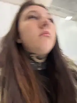 FionaMurr is live now