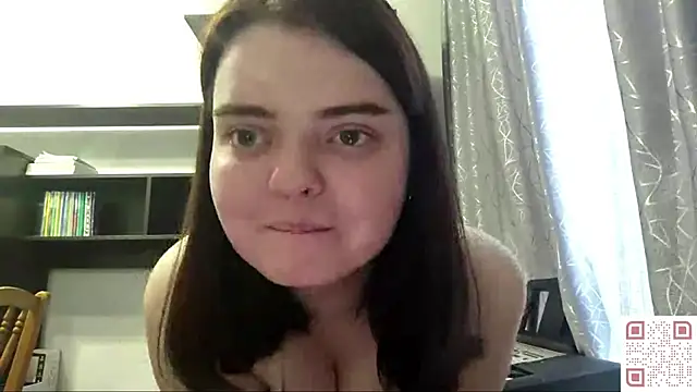 RebelDesiree is live now