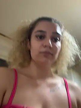 CrazyJessika is live now