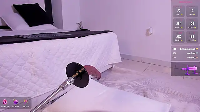 Nina_sweetz12 is live now