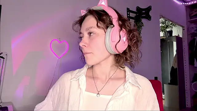 SlunkRear is live now