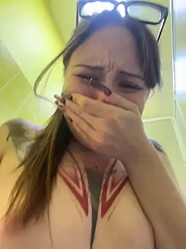 EliteBitch is live now