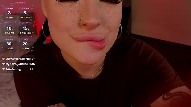 LisaaLiss is live now