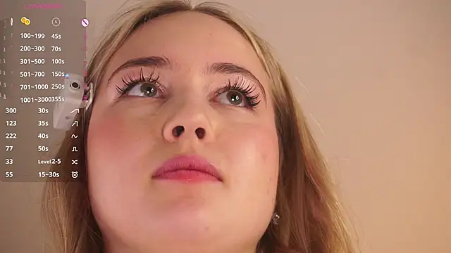 SusanneOsche is live now