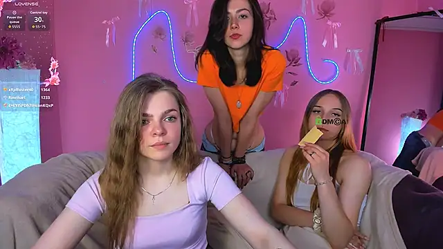 veronica_bubble is live now