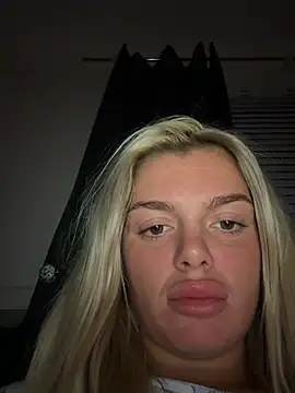 Irish_BarbieMilfx is live now