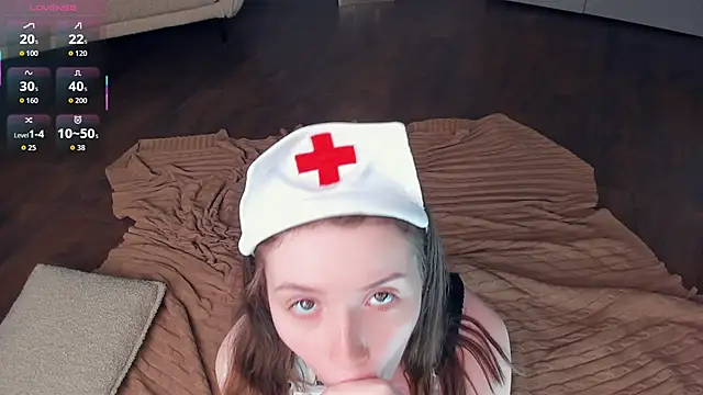 DominikaElis is live now