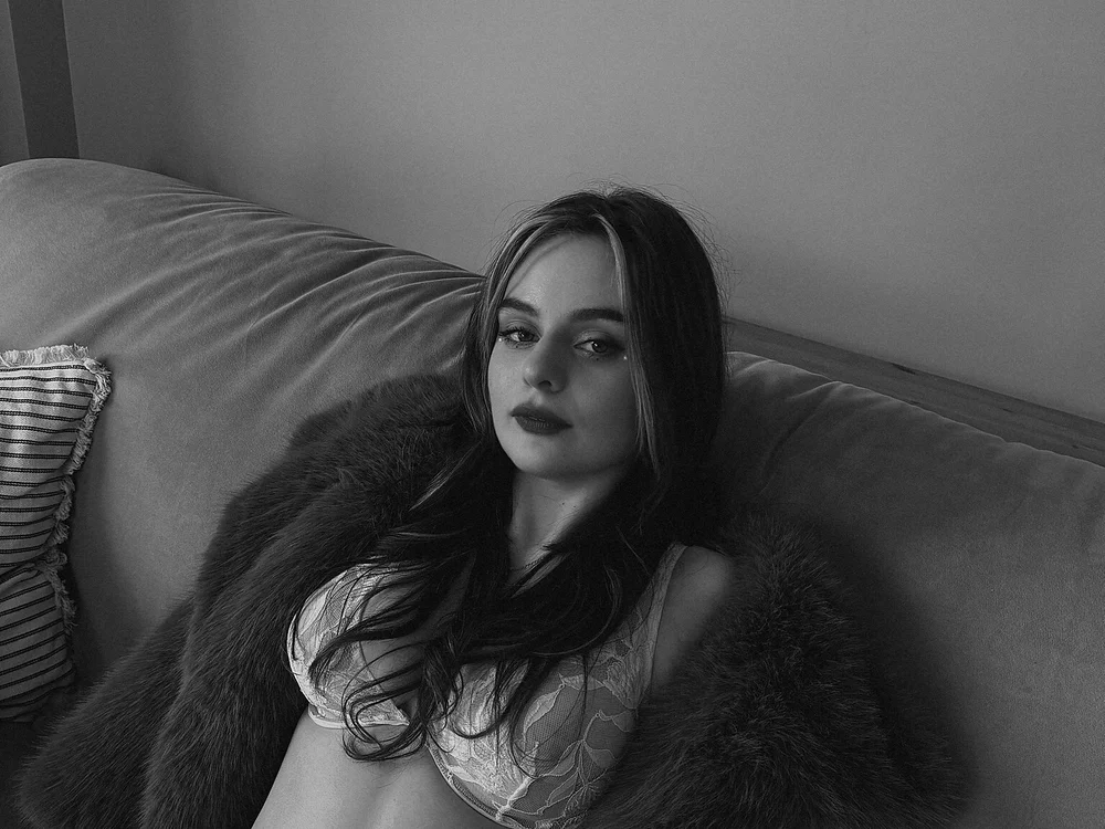 rina_kitty3 is live now