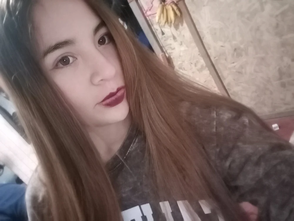 Lana_pohenix is live now