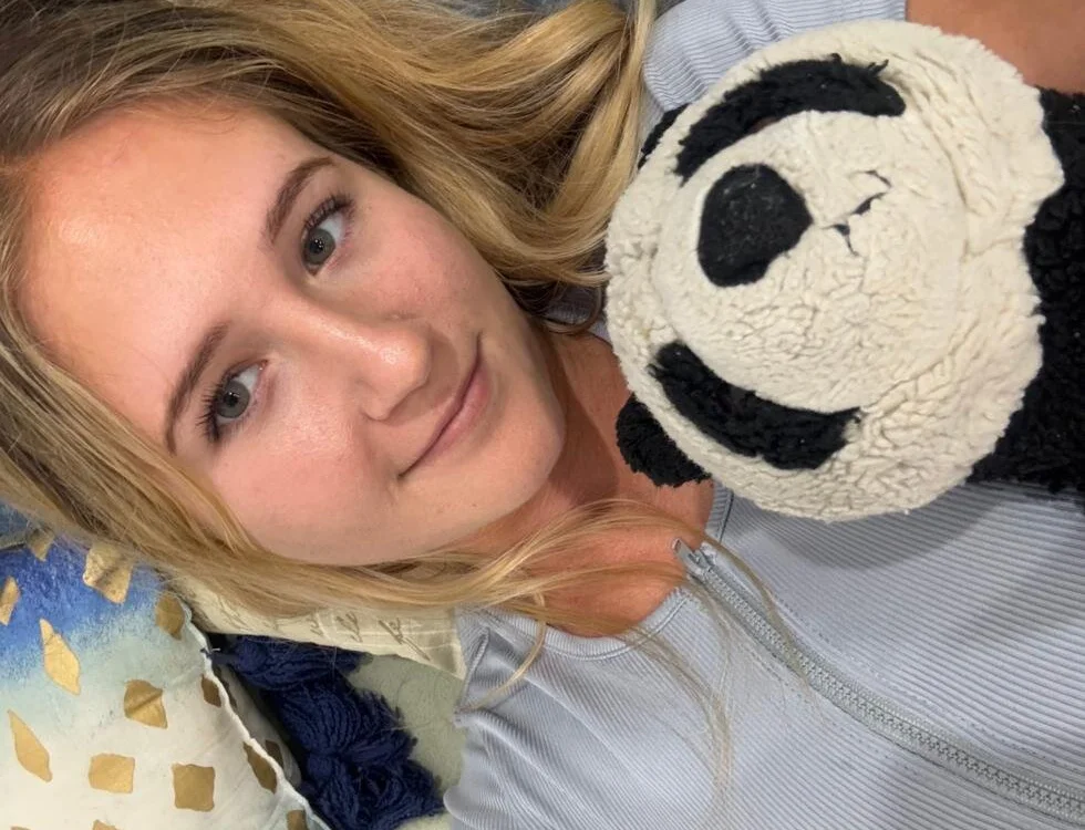 itssosierra is live now