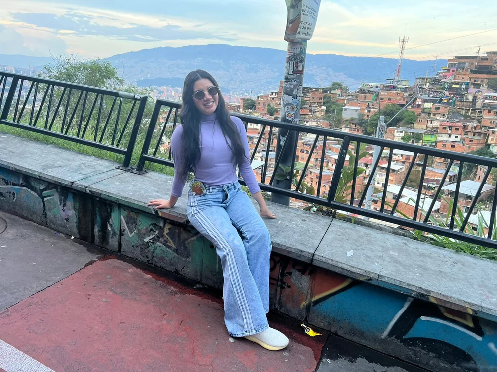 cherry_pinkie is live now