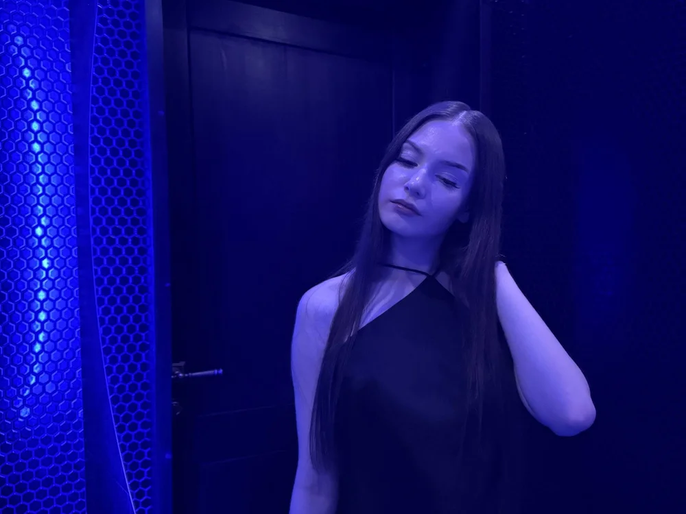 TariDehay is live now