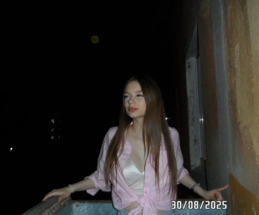 welcomepirncess is live now