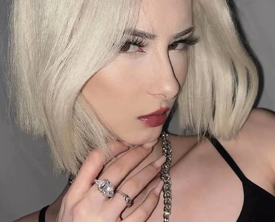 kittysocutie is live now