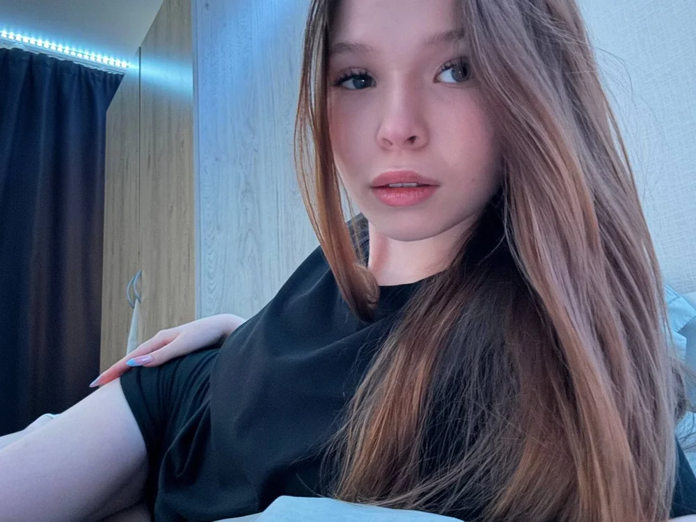 CandysRose is live now