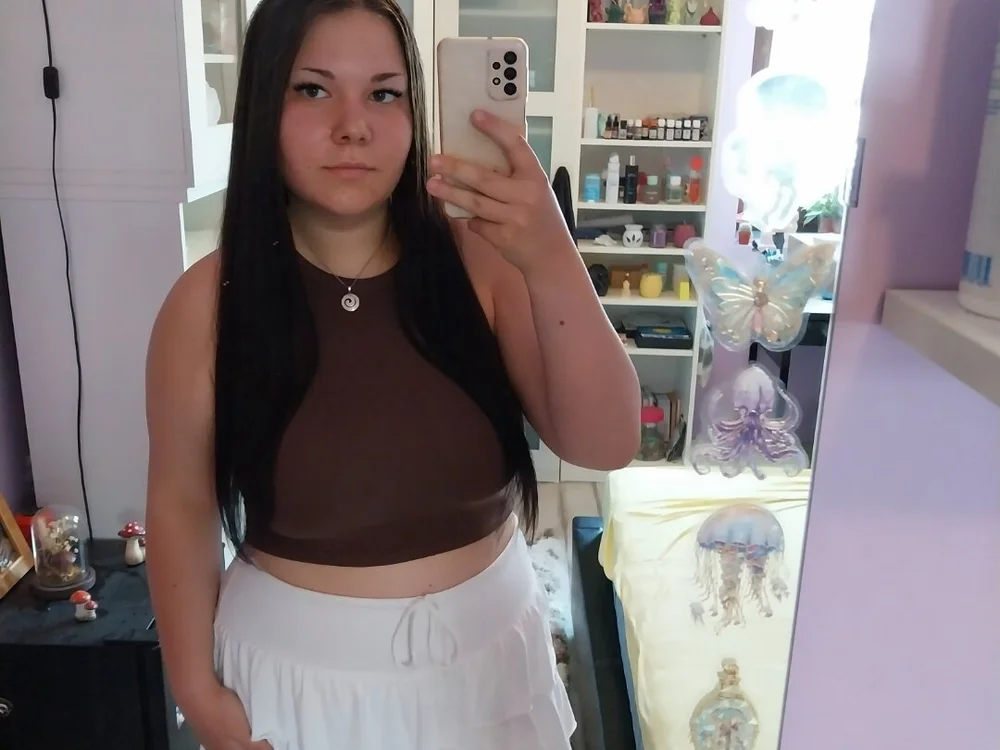 Delena666 is live now