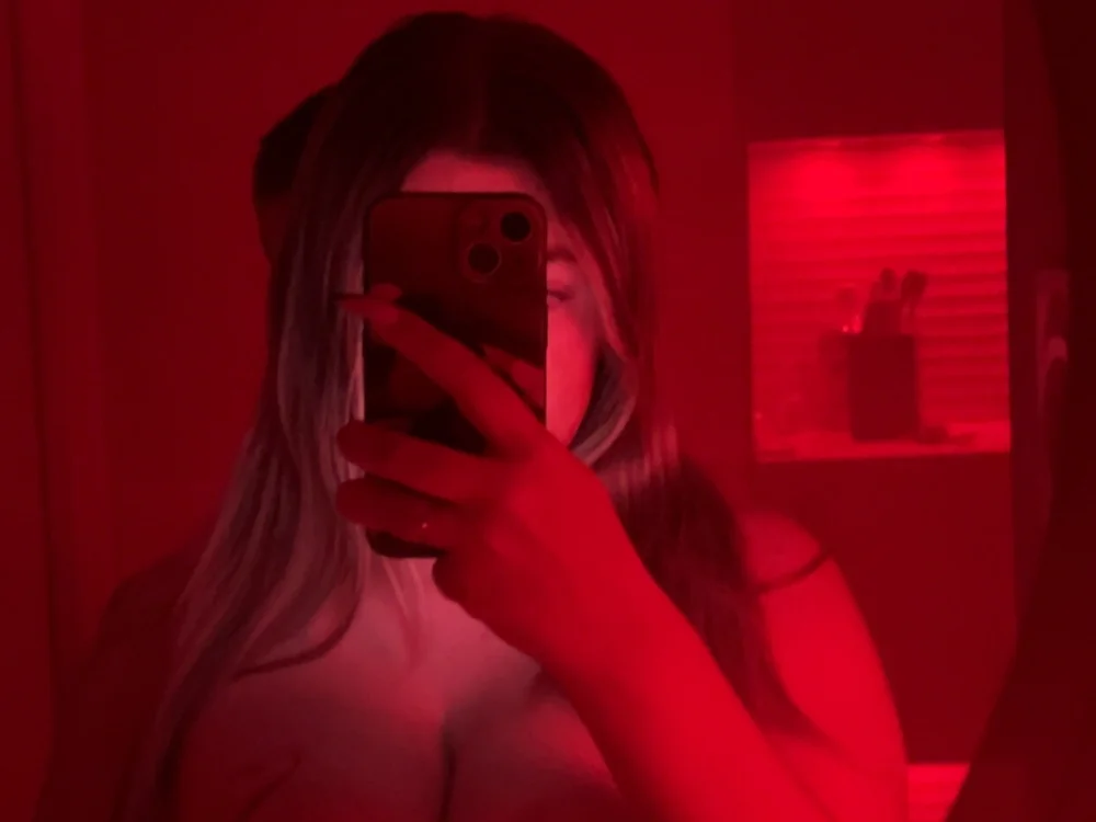 Kiara_Sasha09 is live now