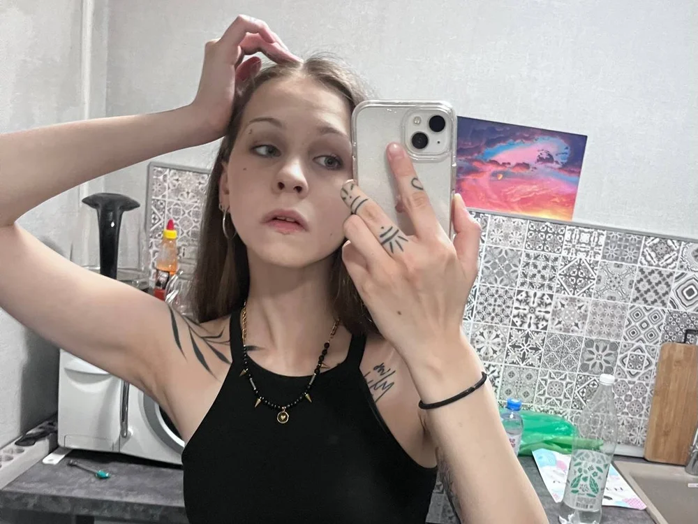 AsahyKourr is live now