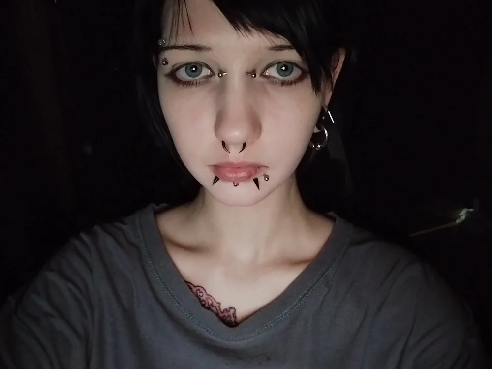 Shempert_ghot is live now