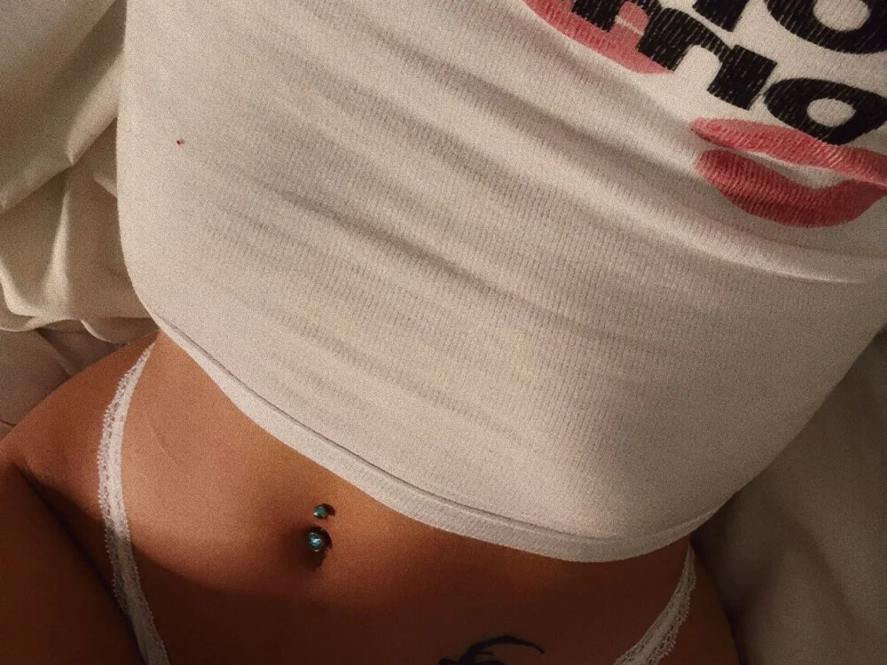 Milssweetx is live now